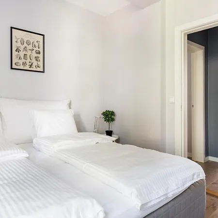 3 Bedroom At The Heart Of Gruenerlokka Oslo