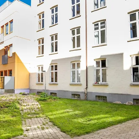 Apartment 3 Bedroom At The Heart Of Gruenerlokka