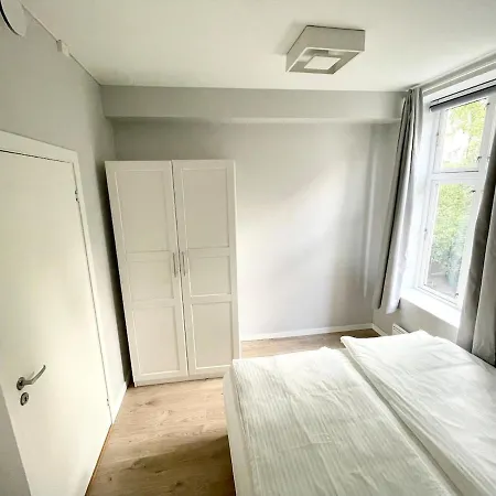 Apartment 3 Bedroom At The Heart Of Gruenerlokka Oslo